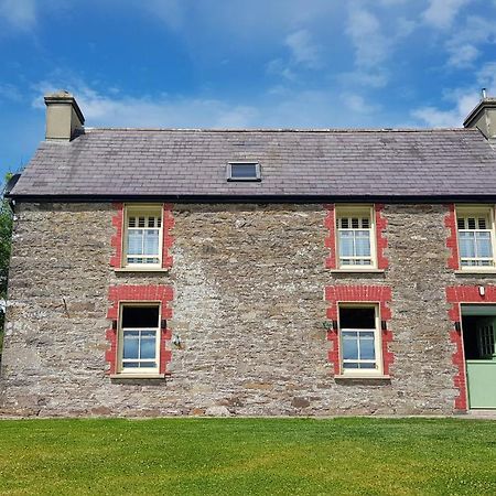 Traditional Irish Farmhouse Annascaul Exterior photo